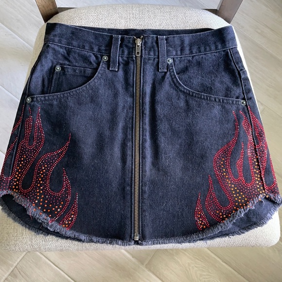 Black with flames Carmar denim skirt - Picture 1 of 4